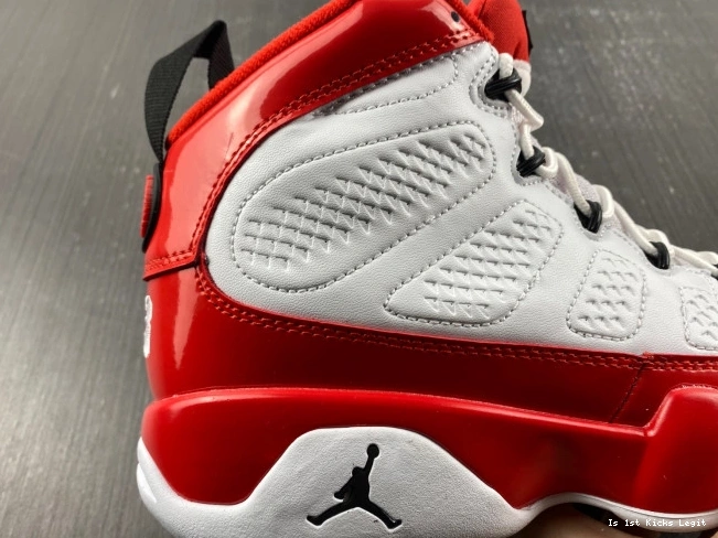 Gym Jordan 302370-160 9 Retro White Red Air 0807